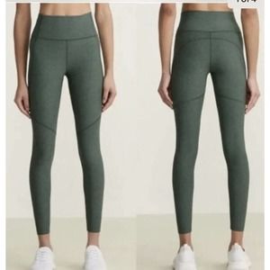 Outdoor Voices Womens Flex Leggings Size M, Pine Green, EUC